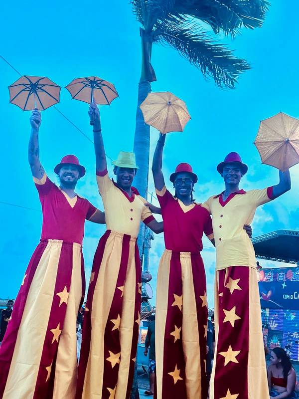 EPC entra na folia do Maior Carnaval em linha reta do Mundo